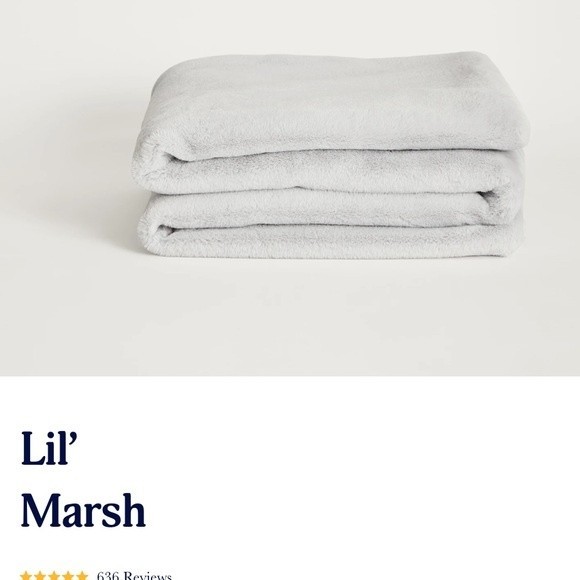 Unhide Lil’ Marsh Faux Fur Throw Blanket Silver Fox Rare Discontinued Color - Picture 3 of 11